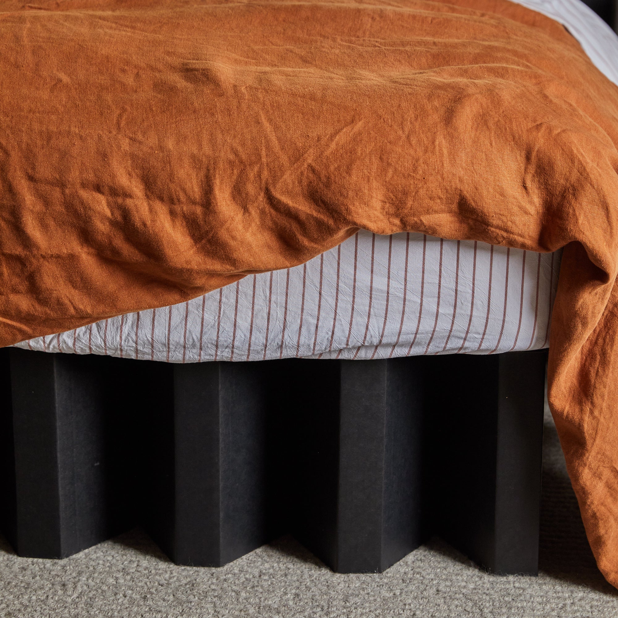 Yona Bed Original - Image 6
